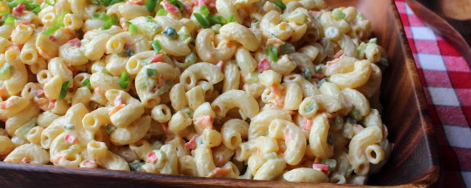 Cette salade de macaroni est la meilleure sur terre