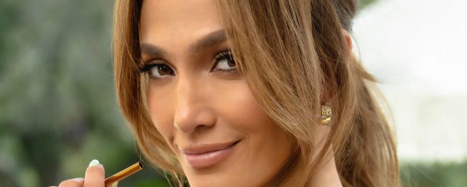 Après avoir demandé le divorce à Ben Affleck, Jennifer Lopez publie des photos qui font monter la température