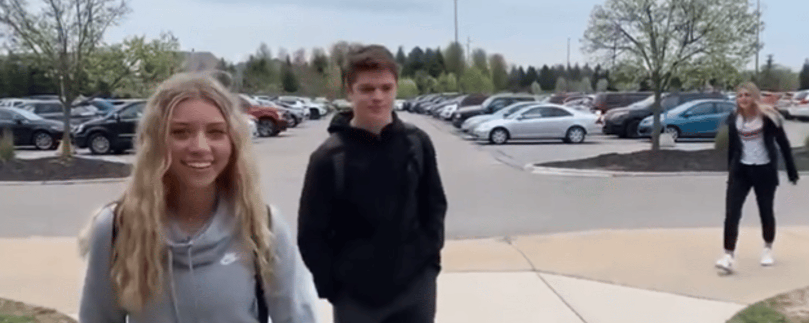 Cole Caufield a joué dans un drame amoureux!