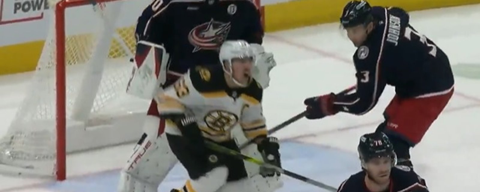 Brad Marchand a vu sa vie défiler dans un match ce weekend