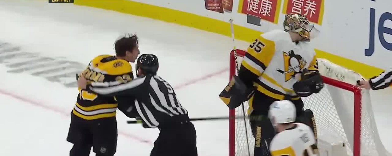 On connait maintenant ce que Tristan Jarry a dit à Brad Marchand