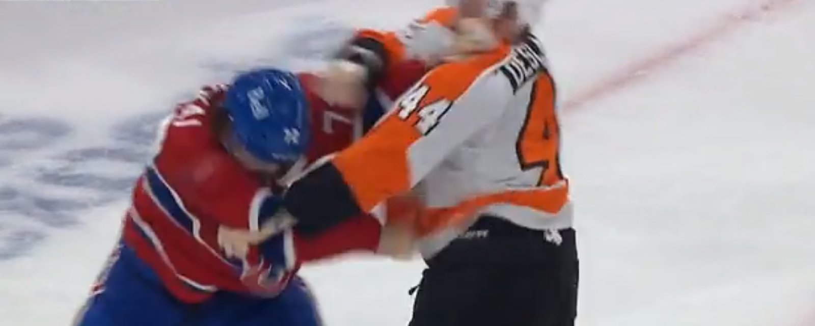 Arber Xhekaj jette les gants contre Nicolas Deslauriers 