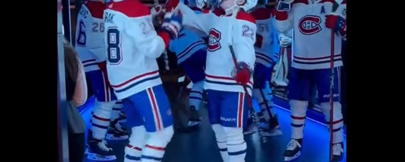 La routine d'avant-match de Cole Caufield est dévoilée!