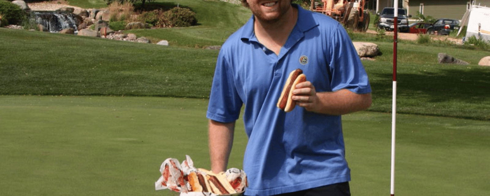 Phil Kessel poursuit sa tradition des hot dogs dans la coupe