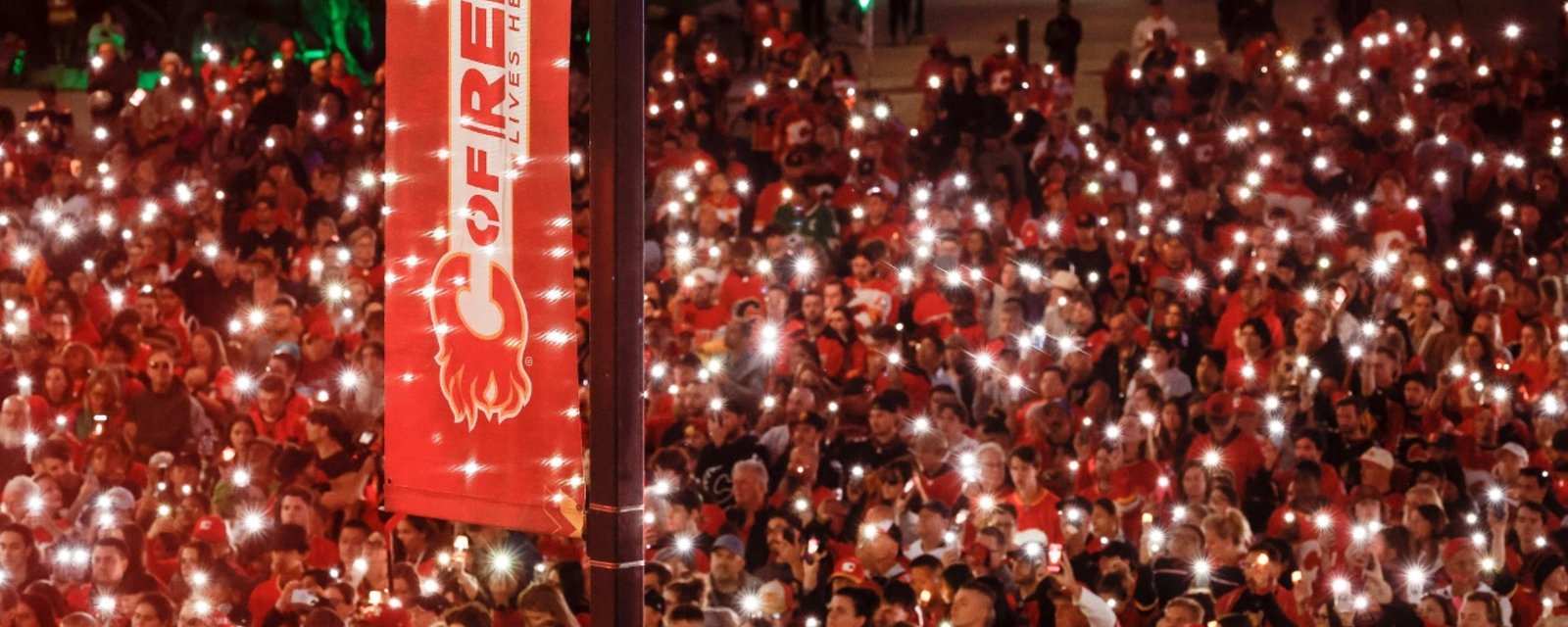 Des milliers de personnes se sont déplacées pour rendre hommage à Johnny et Matthew Gaudreau