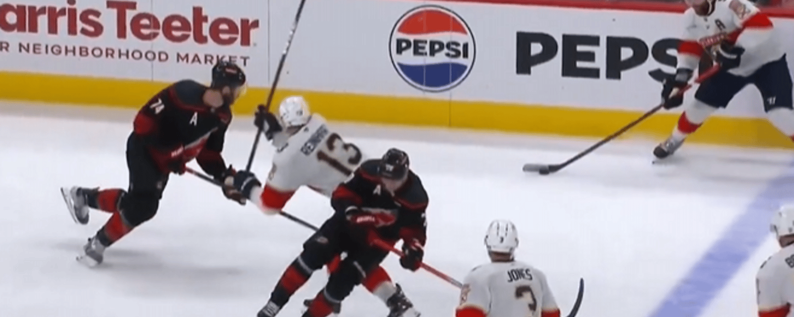 Les Panthers perdent les services de Sam Reinhart
