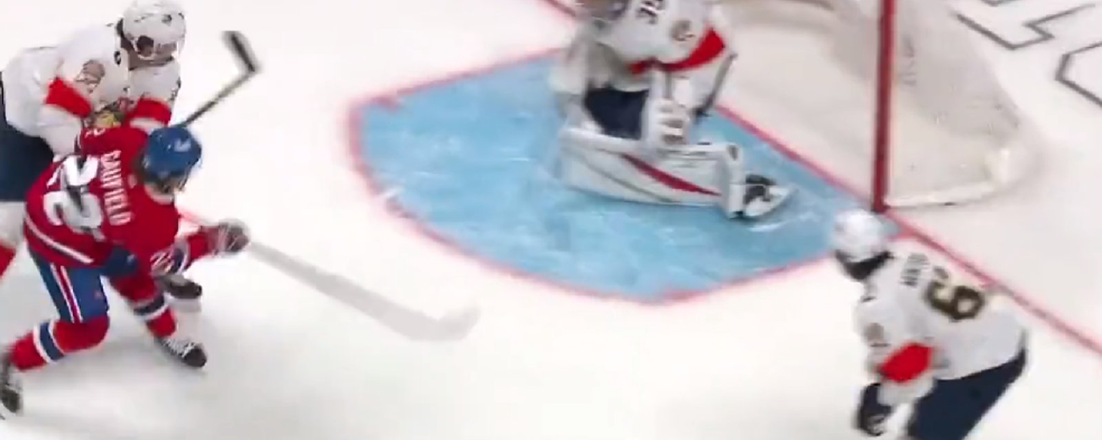 VIDEO | Cole Caufield marque son premier tour du chapeau en carrière! 