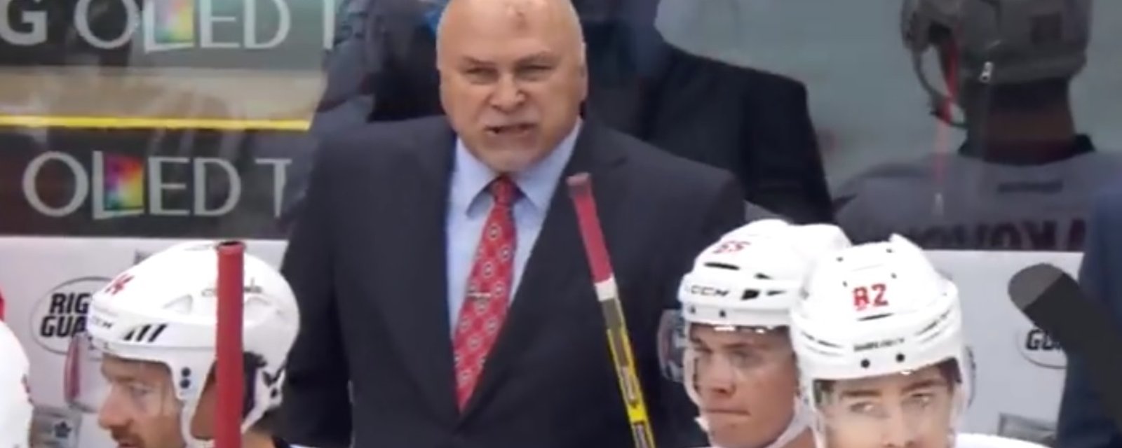De la bière gratuite à vie si Barry Trotz se joint aux Jets!