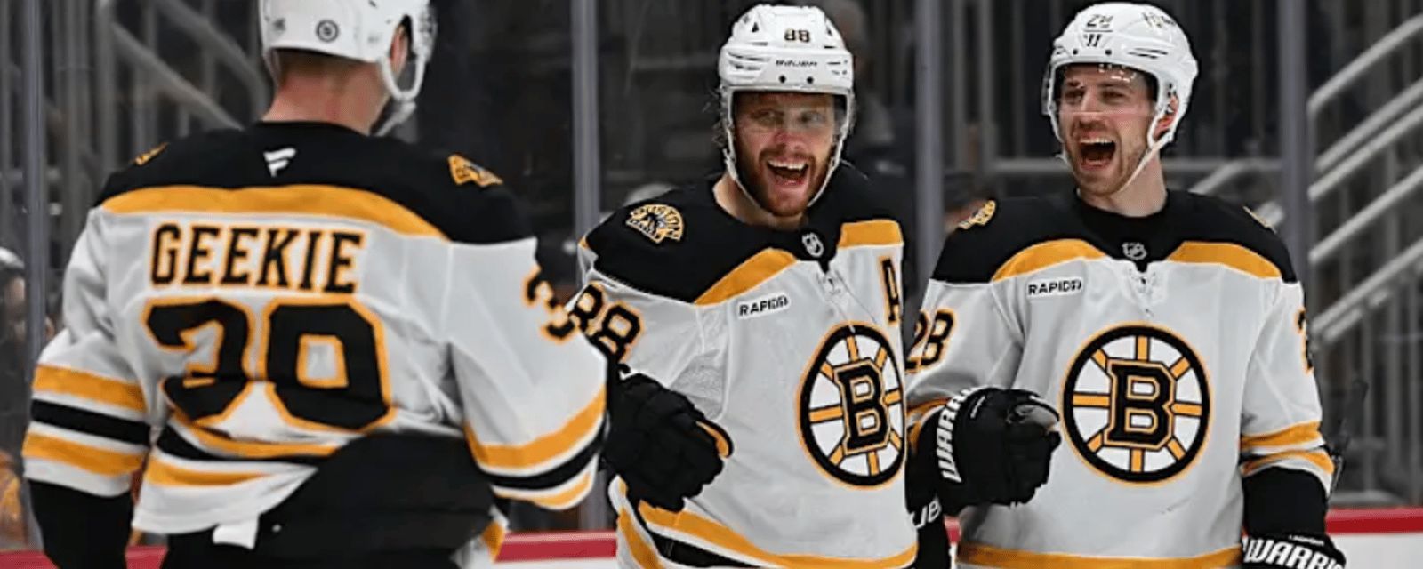 Après avoir manqué leur coup avec Mike Sullivan, les Bruins ont un autre entraîneur dans leur mire