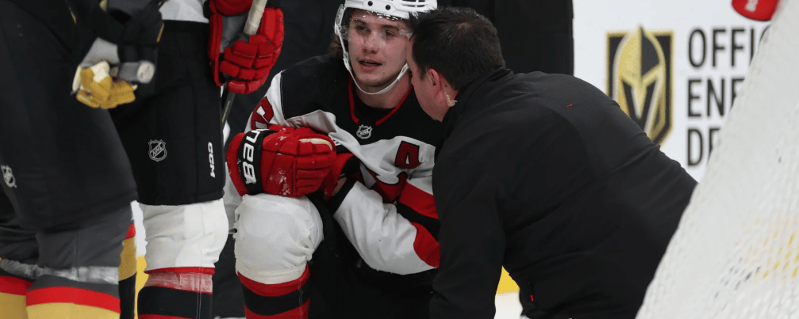 Avec Jack Hughes absent pour le reste de la saison, les Devils ont les yeux sur un autre joueur de centre