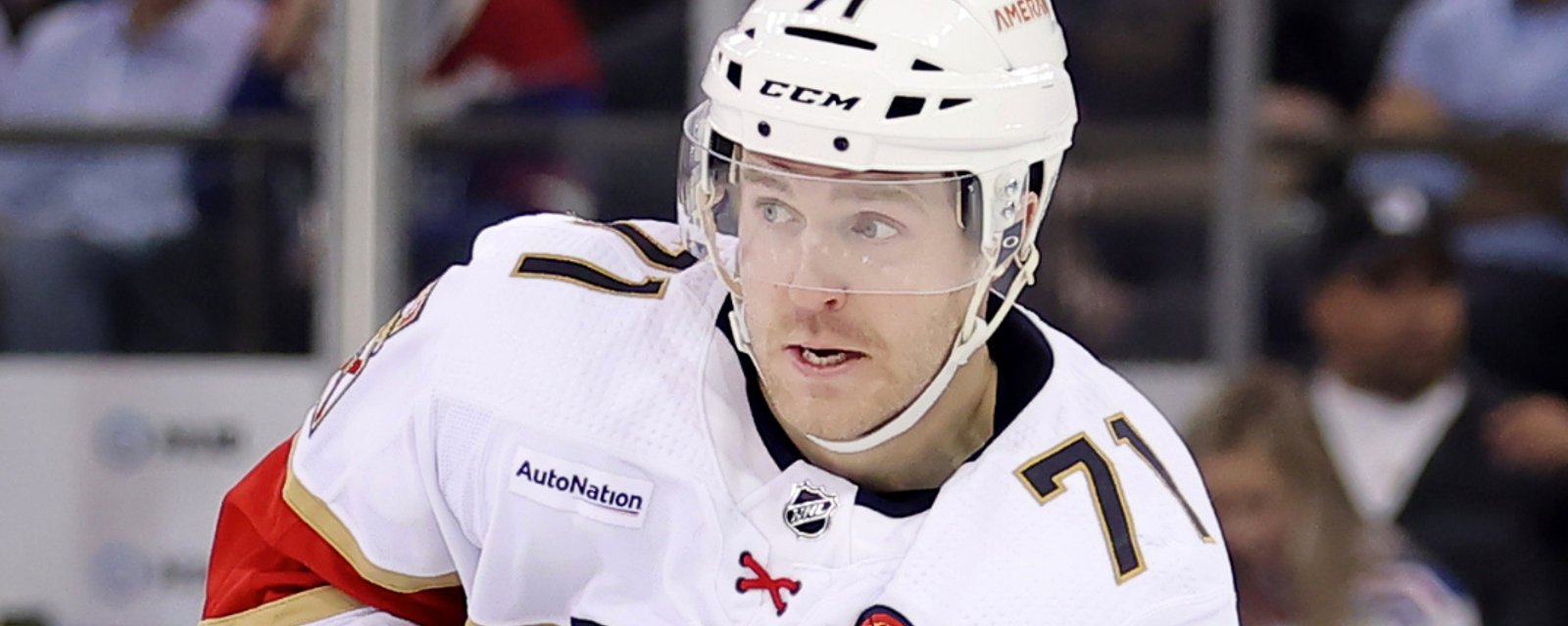 Le Canadien fait l'acquisition de Chris Tierney