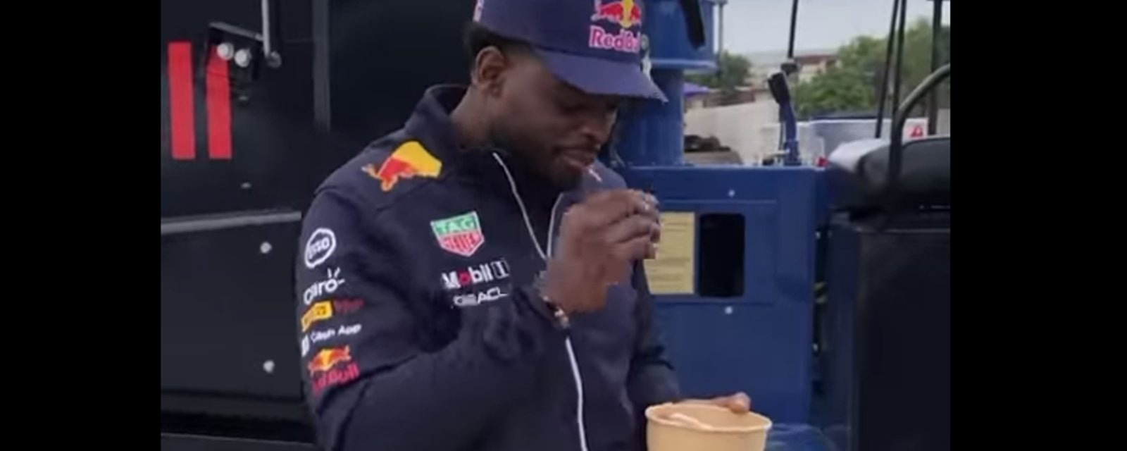 PK Subban est à Montréal et il en a profité pour discuter de son amour envers la poutine! 