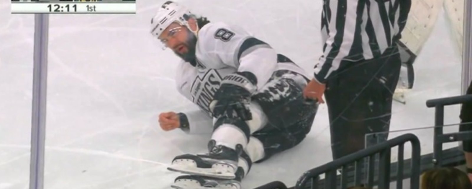 Drew Doughty subit une horrible blessure lors d'un match préparatoire