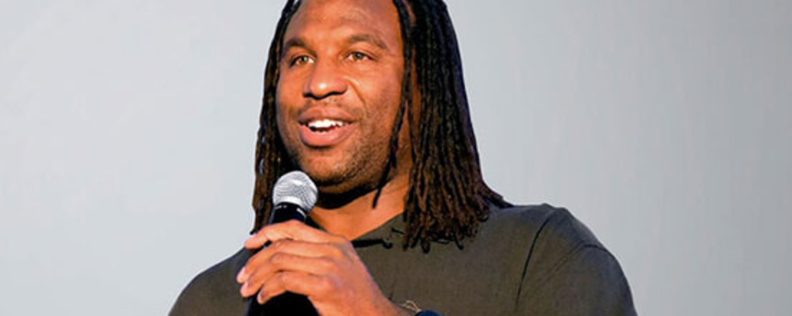 Georges Laraque n'est pas impressionné par Martin St. Louis 