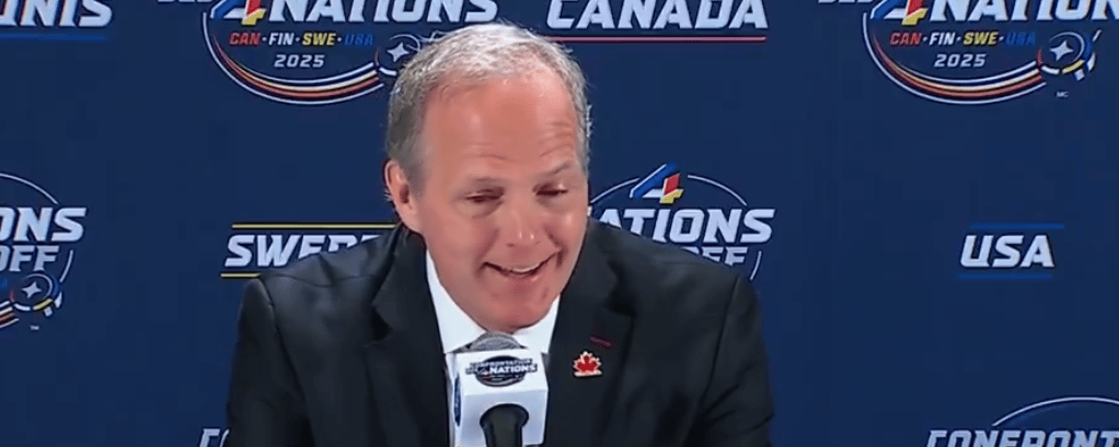 Jon Cooper lance des fleurs à Montréal et aux partisans 