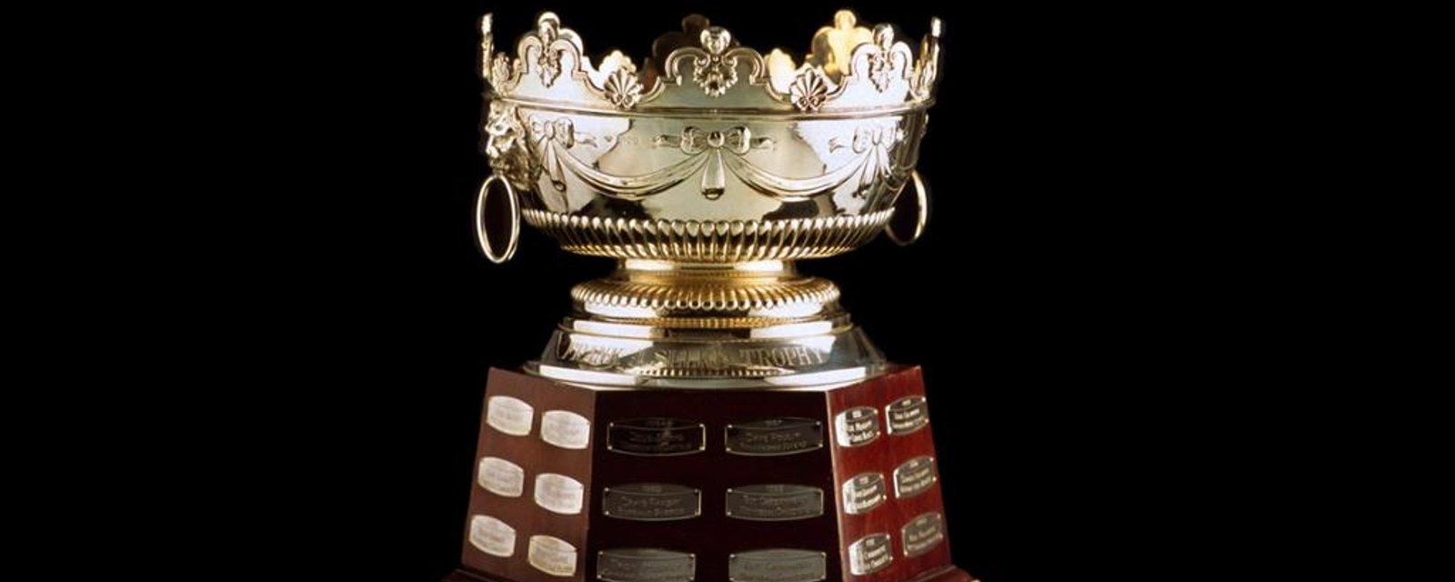 La LNH dévoile les finalistes pour le trophée Frank J. Selke