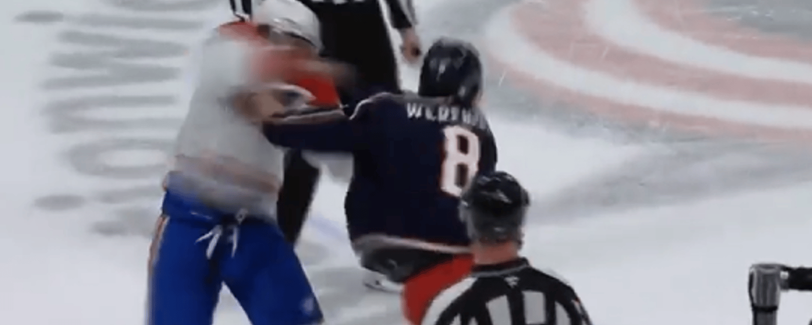 Brendan Gallagher jette les gants contre Zach Werenski