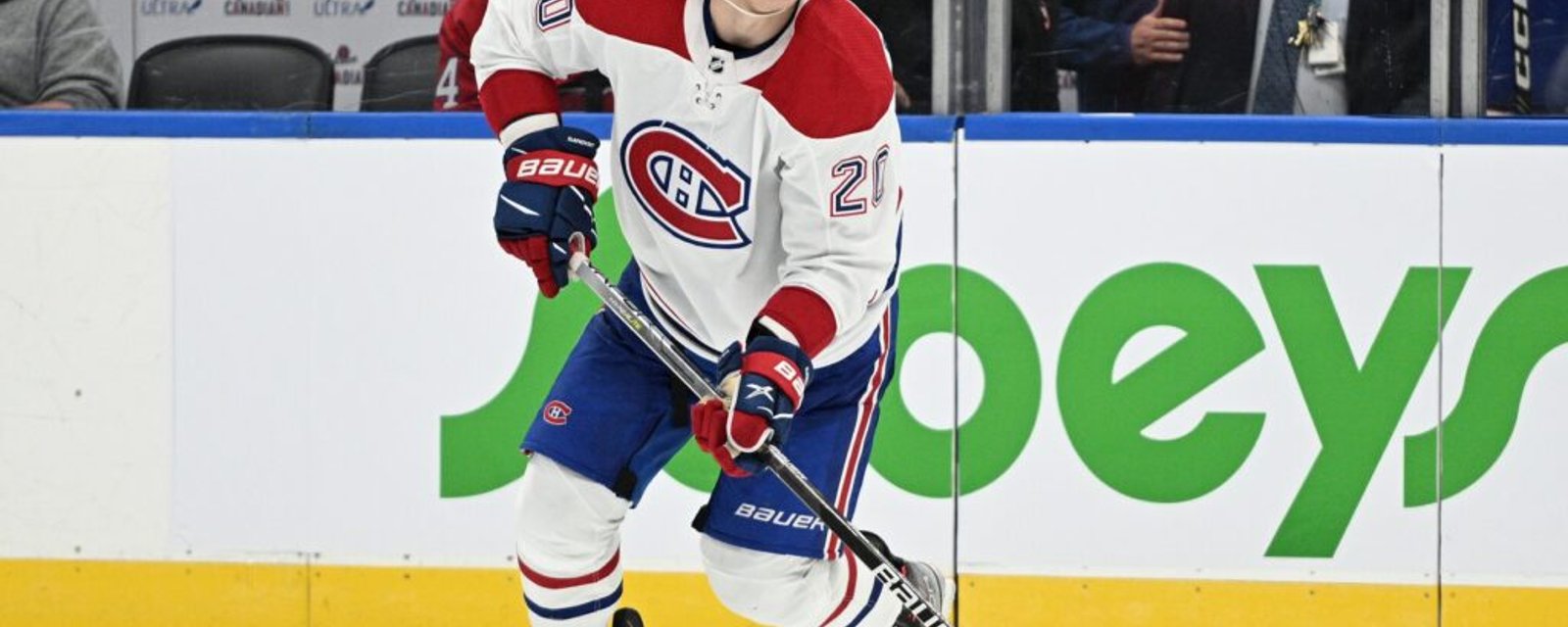Martin St. Louis a passé tout un message à Juraj Slafkovsky en plein match!