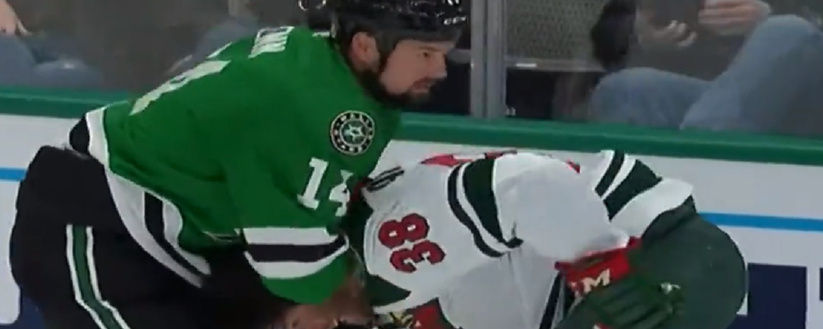 Controverse dans la LNH suite au match entre le Wild et les Stars 