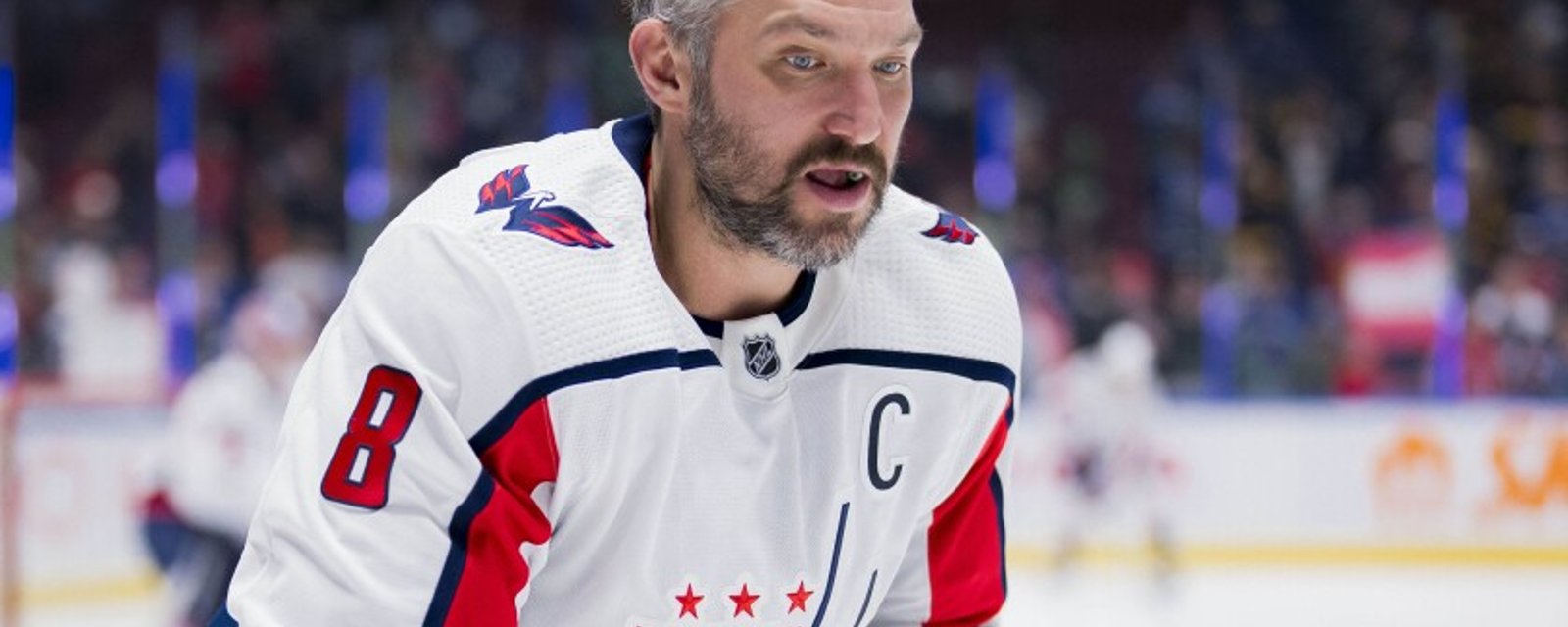 Alors qu'il se rapproche de Wayne Gretzky, Alex Ovechkin dépasse une autre légende