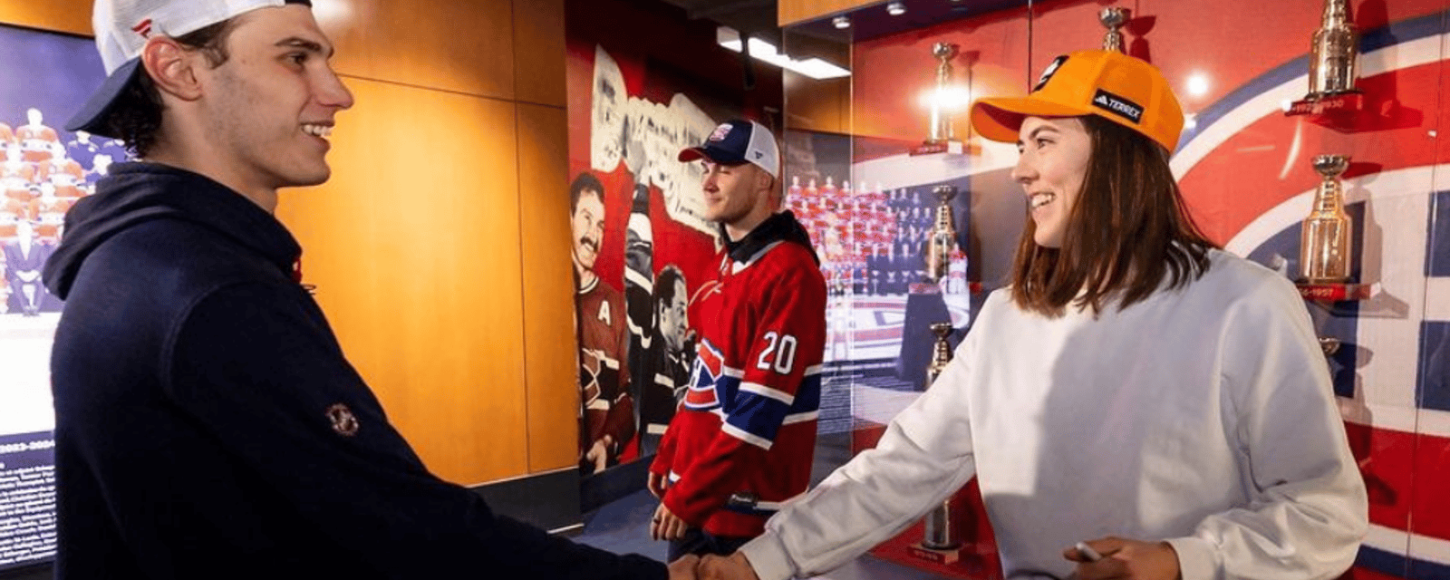 Juraj Slafkovsky a reçu de la grande visite au Centre Bell