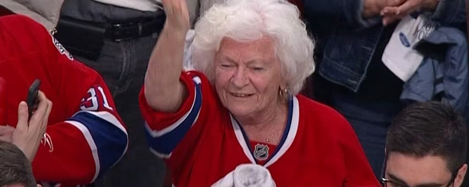 Élise Béliveau offre un cadeau en or à PK Subban 