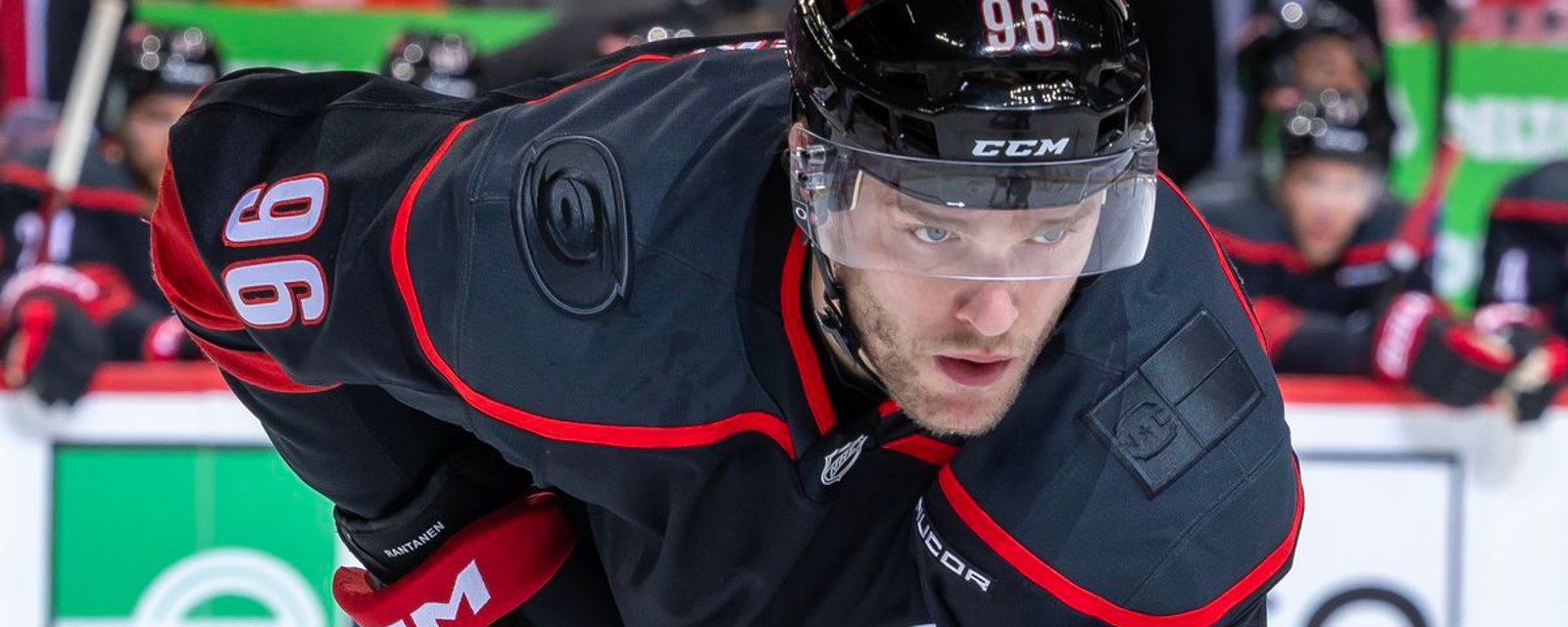 Les Hurricanes ont trouvé la solution pour tous ceux qui ont acheté le chandail de Mikko Rantanen