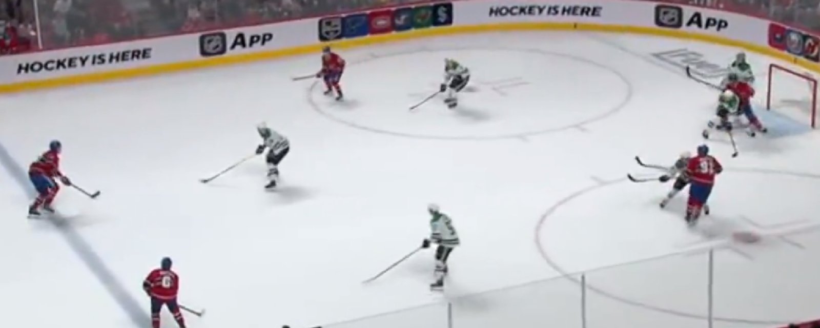 Arber Xhekaj marque son premier but en carrière avec le Canadien