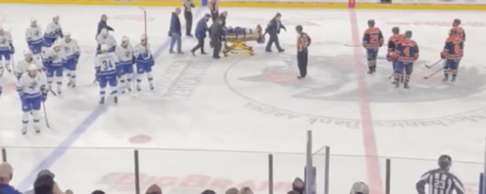 Jack Rathbone transporté d'urgence à l'hôpital