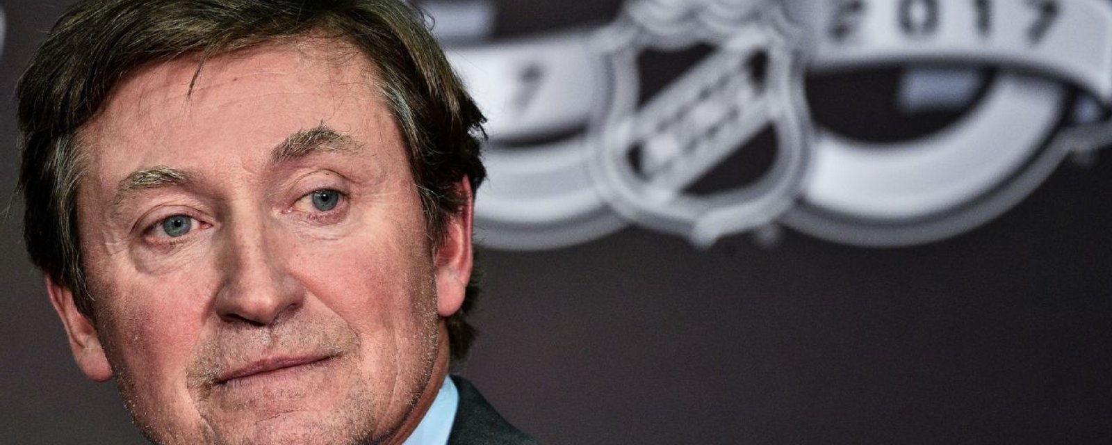 Wayne Gretzky est suspendu à vie du hockey mineur au Canada