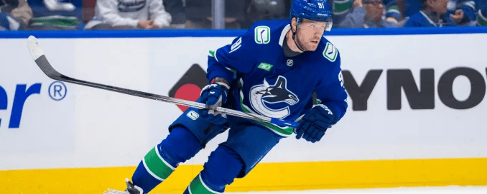 Les Canucks échangent Daniel Sprong