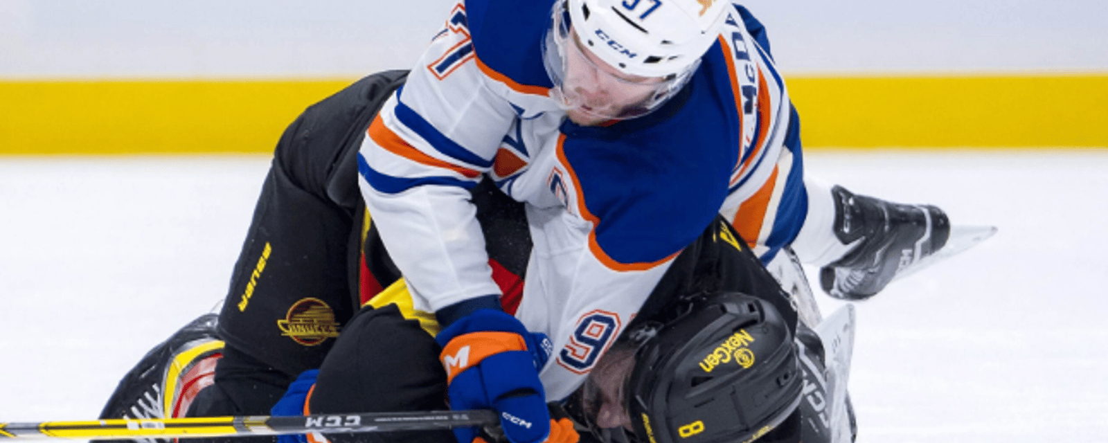 Connor McDavid est suspendu par la LNH