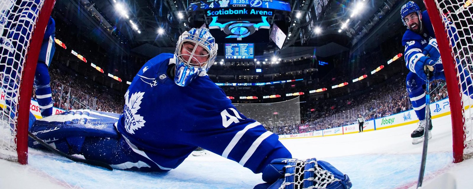 Une grosse tuile vient de tomber sur la tête des Leafs et de leur gardien Anthony Stolarz