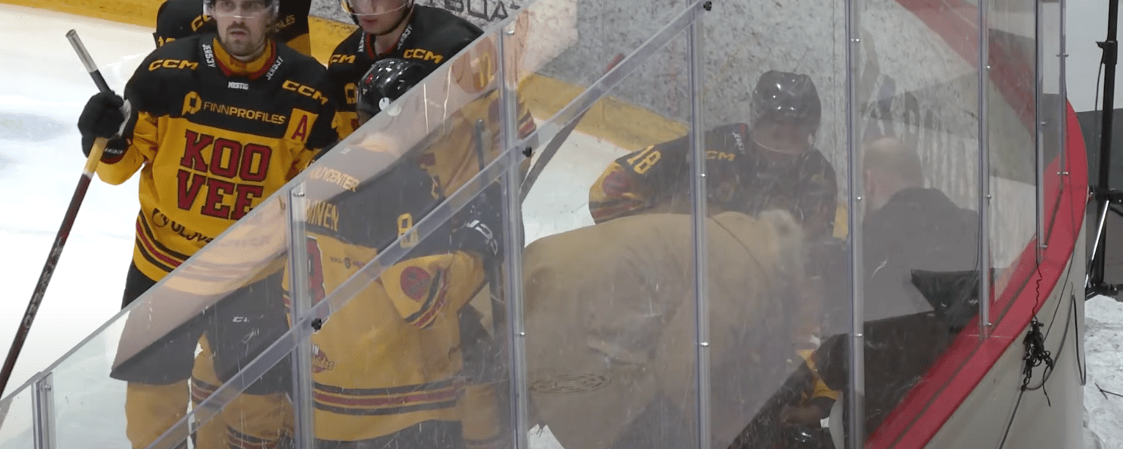 Un espoir des Panthers subit un terrifiante blessure et risque de ne plus jamais jouer au hockey