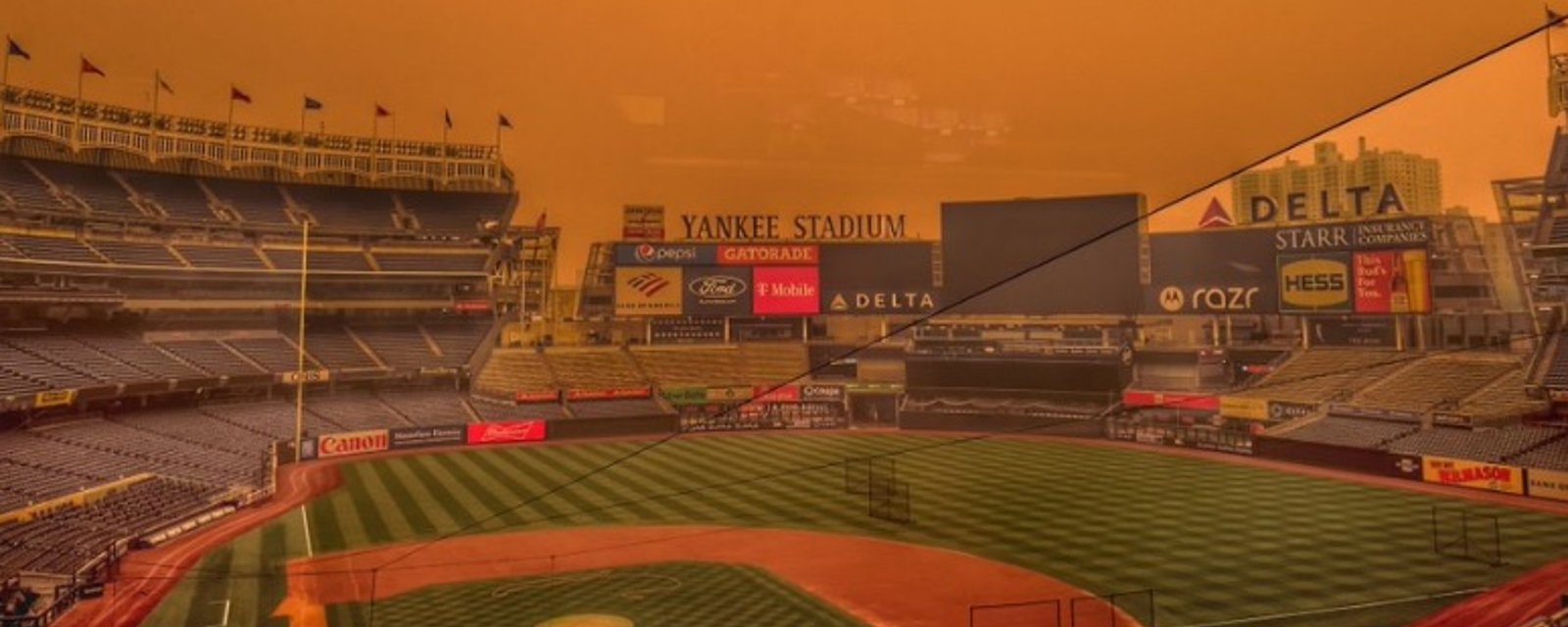 Les feux de forêts au Canada forcent les Yankees à New York de reporter leur match ce soir