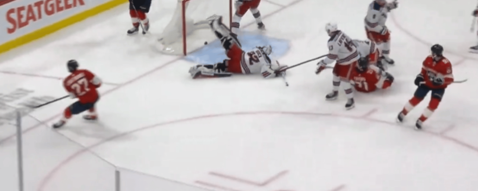 À VOIR : Jonathan Quick avec l'arrêt de l'année 