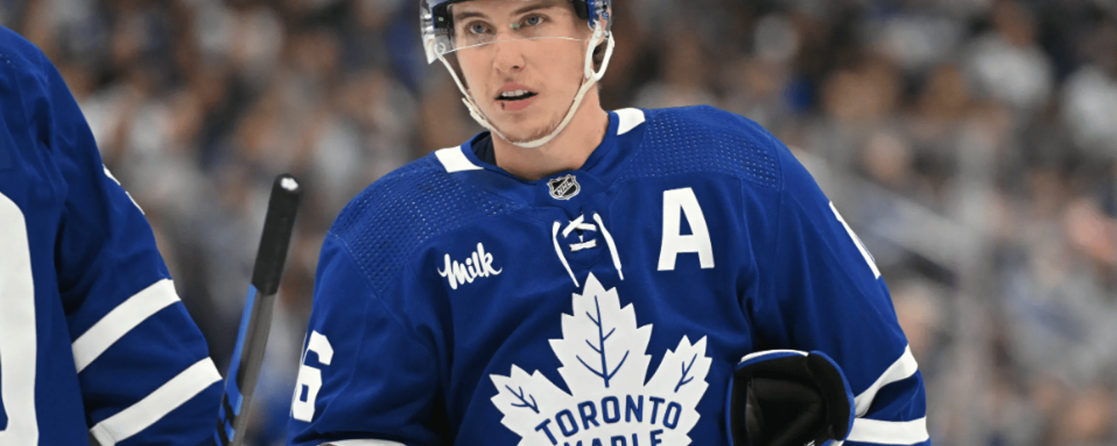 Les Leafs placent Mitch Marner sur la liste des blessés à long terme