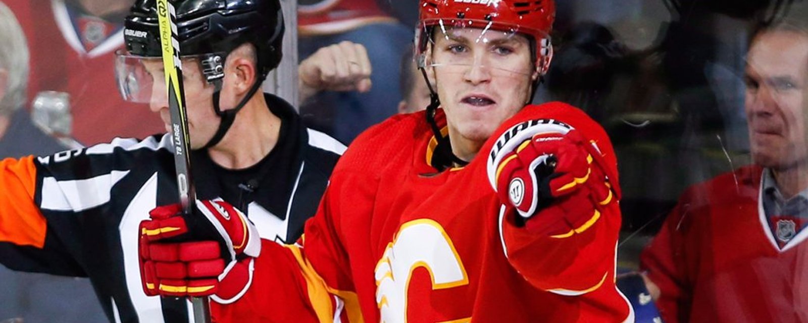 Matthew Tkachuk annonce aux Flames qu'il ne restera pas à Calgary