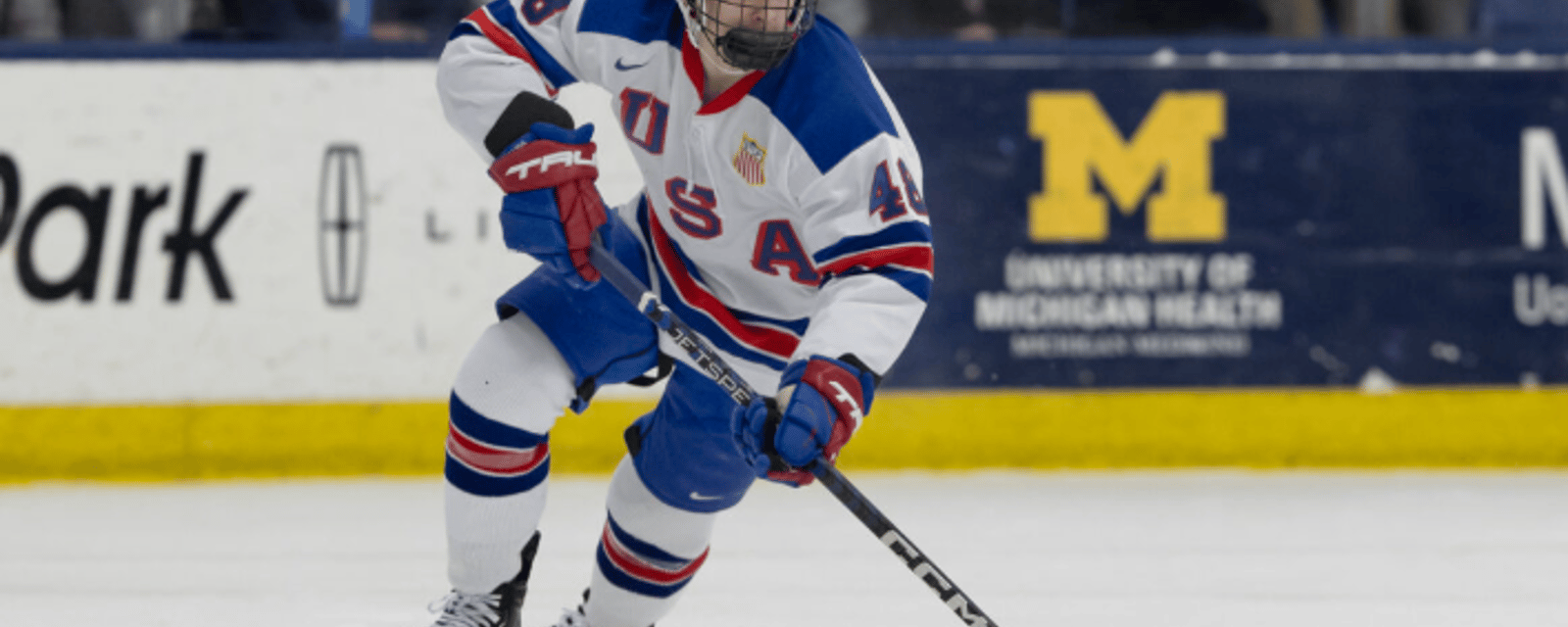 Le frère de Lane Hutson explose à son premier match au Championnat mondial junior