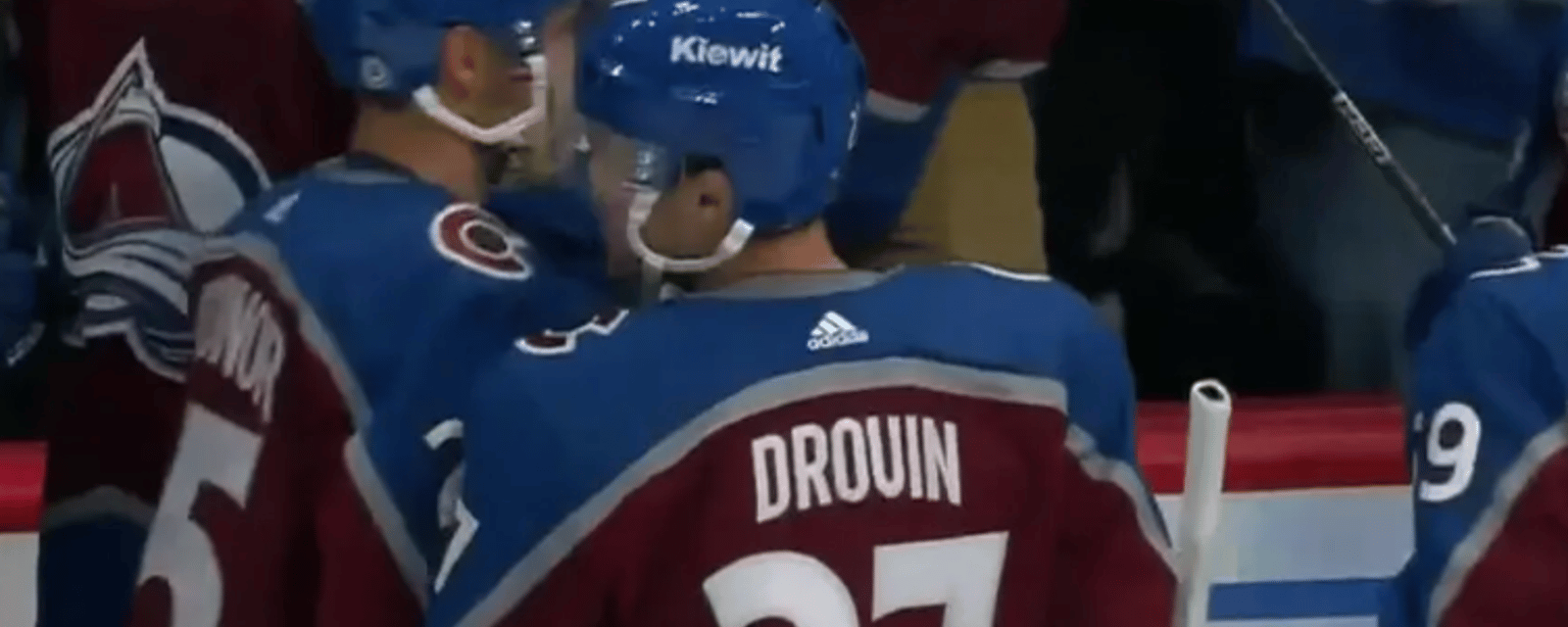 Jonathan Drouin inscrit déjà son premier point avec l'Avalanche