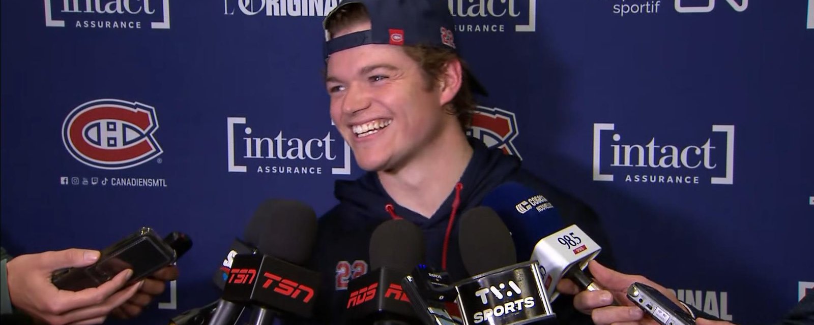 Cole Caufield réagit finalement à la signature de son frère avec les Leafs