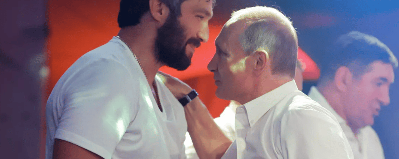 Vladimir Poutine récompense Alex Ovechkin 