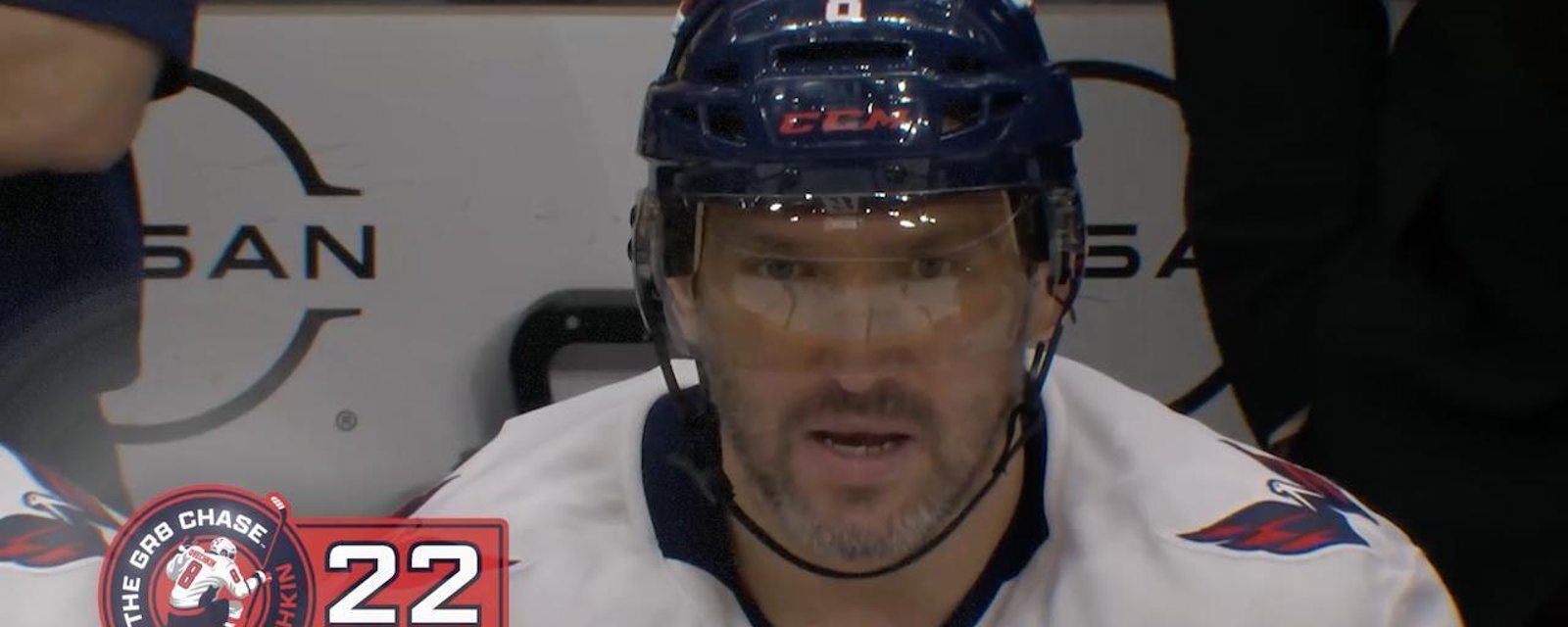 Alex Ovechkin rejoint Gordie Howe