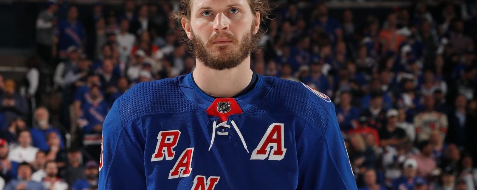 Jacob Trouba dévoile ce qu'il pense de la façon que son DG a géré son départ de New York