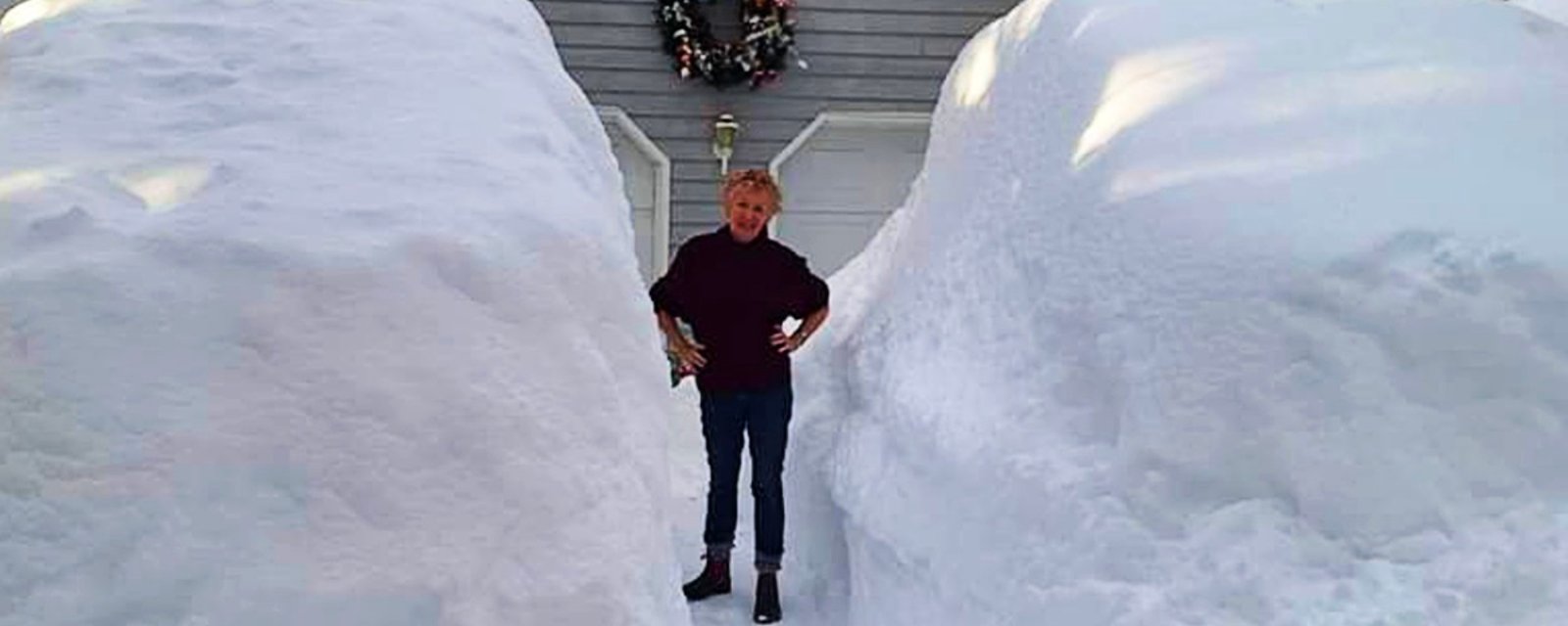 Voici des images impressionnantes de l'intense tempête de neige qui a frappé une partie de l'Ontario