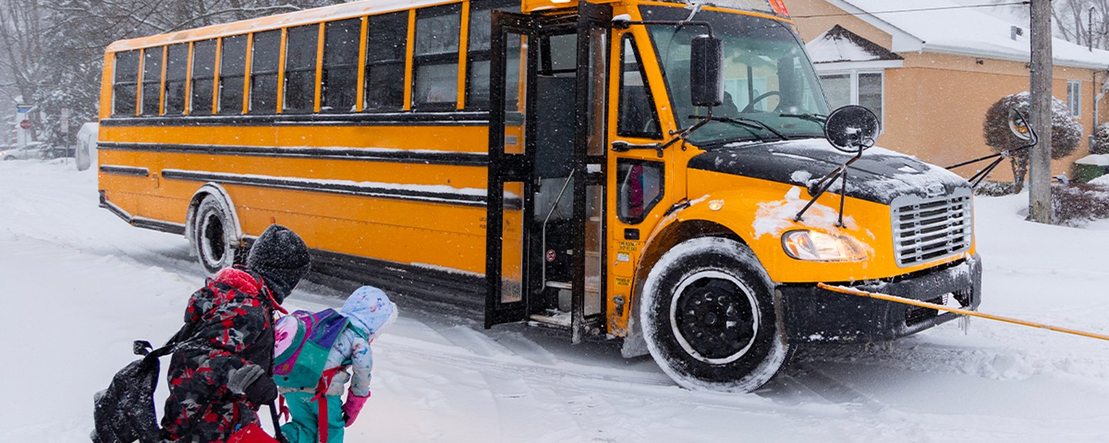 De nombreuses écoles du Québec fermées ce lundi à cause de la tempête hivernale