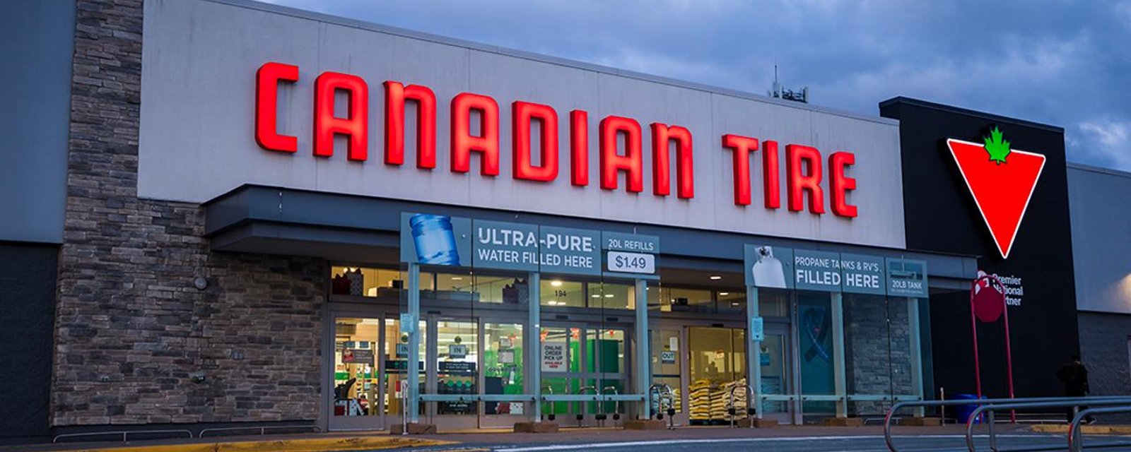 Des magasins Canadian Tire commencent à retirer les caisses libre-service