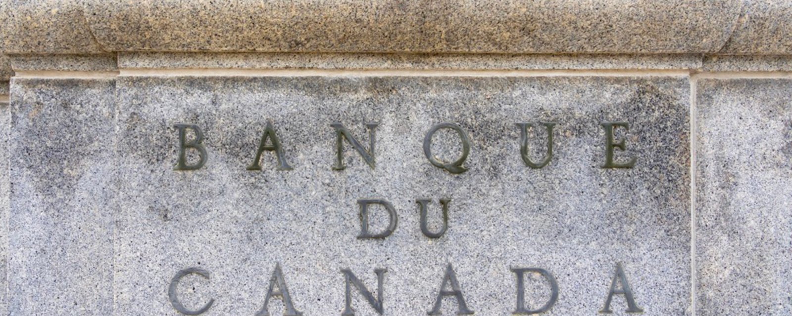 La Banque du Canada annonce sa plus importante baisse du taux direction depuis très longtemps