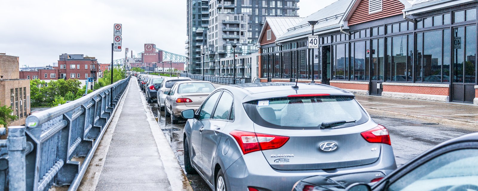 Un nouveau système de tarification du stationnement est entré en vigueur à Montréal