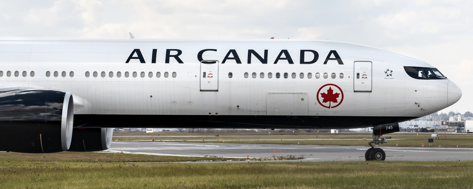 Air Canada est à la recherche d'agents de bord et ça paie jusqu'à 30$ de l'heure!